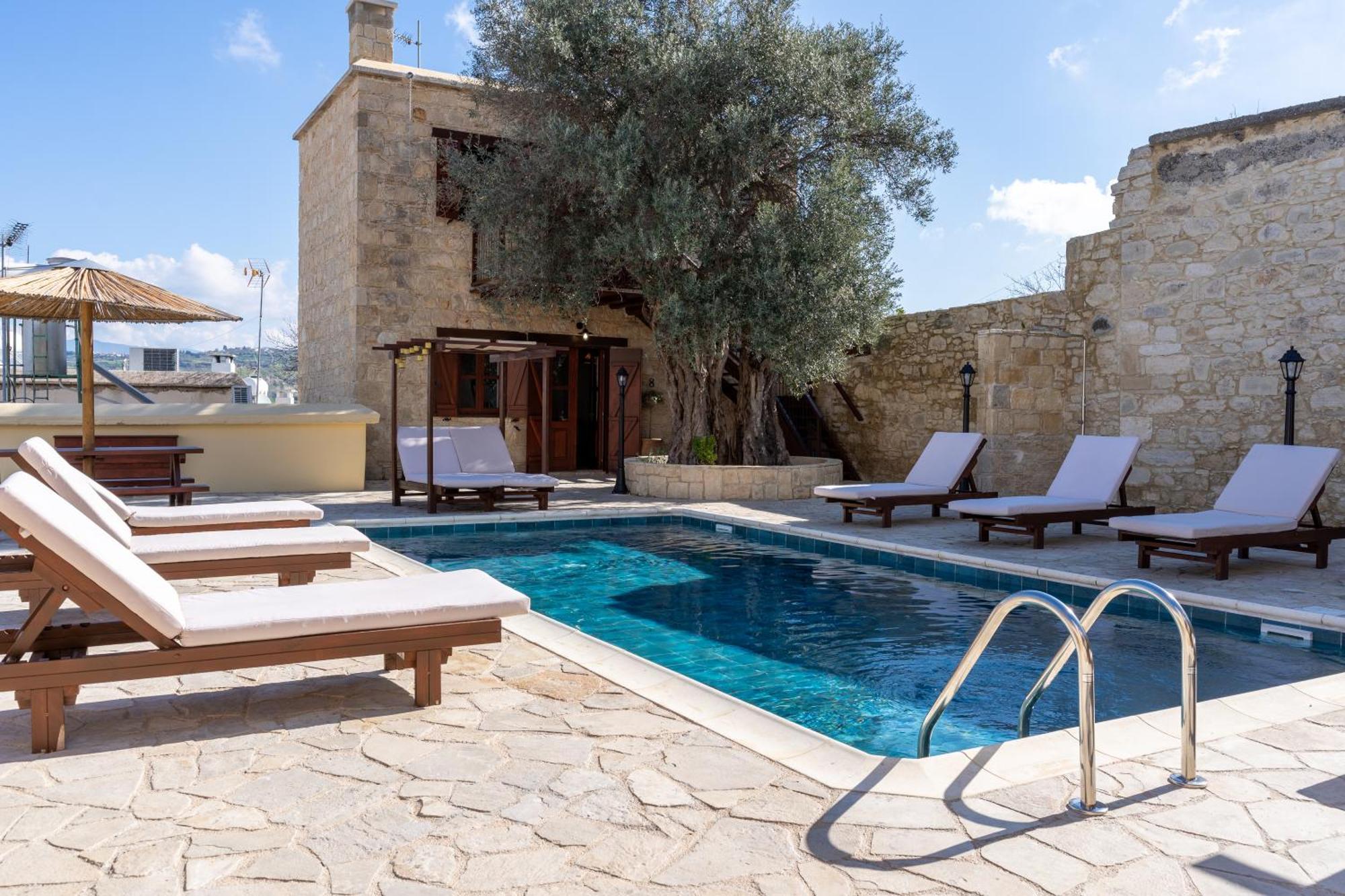 Stone Court Boutique Studios Μηλιού Εξωτερικό φωτογραφία